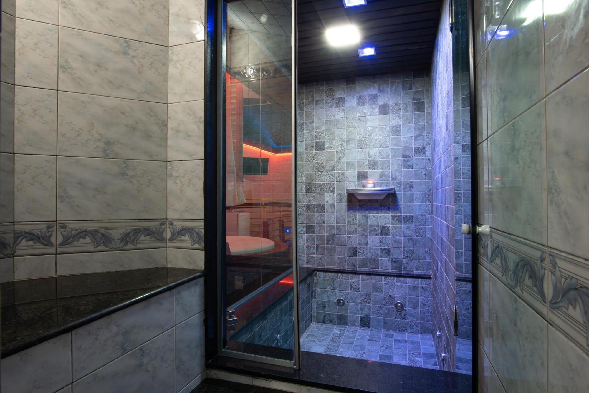 Love hotel Fantasy 5 *